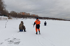 Спасатели патрулируют водоемы столицы